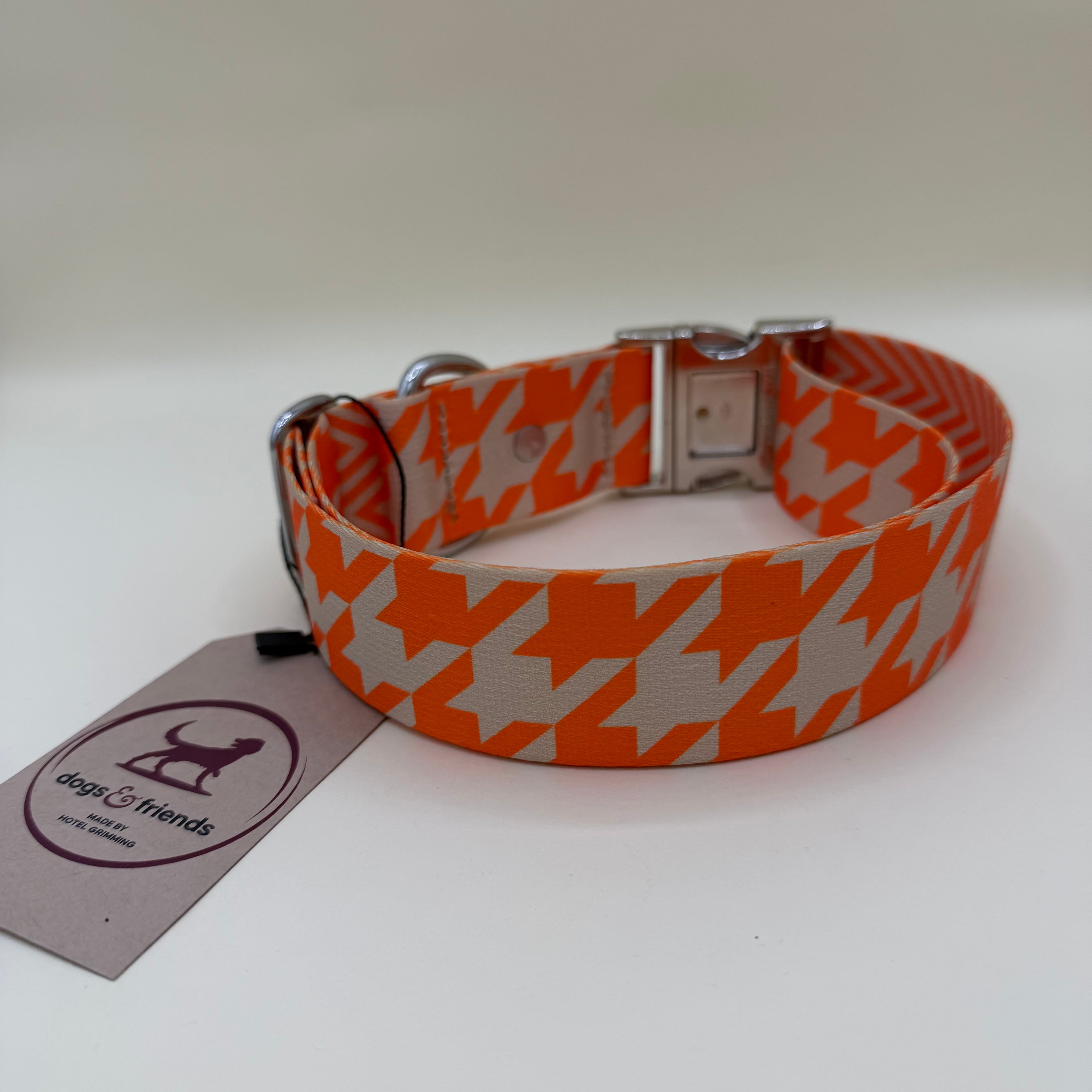Halsband Wandler