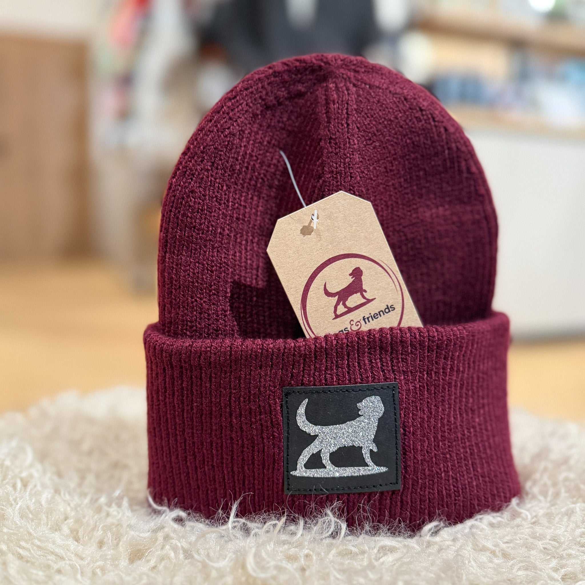 dogs&friends Mützen (großes Logo)