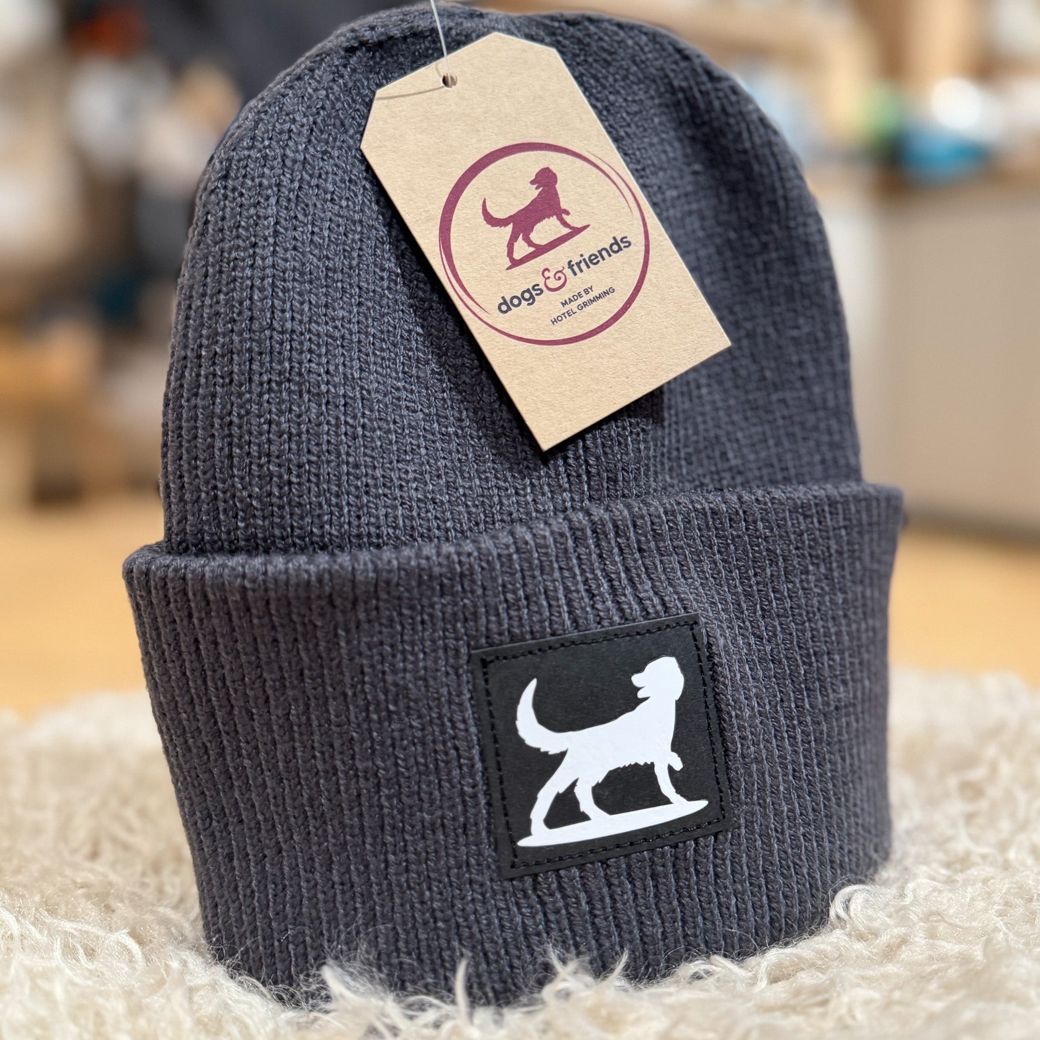 dogs&friends Mützen (großes Logo)
